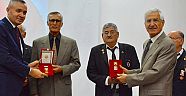 Arsuz'da Kıbrıs Gazilerine Madalyaları Verildi