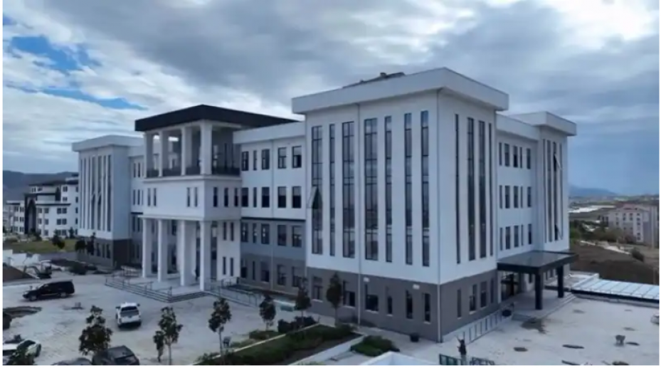 Hatay Valiliği birimleri yeni hizmet binasına taşınıyor