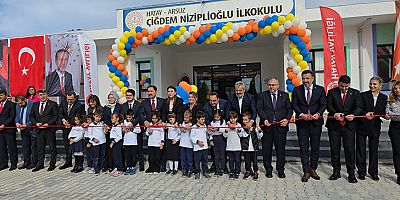 Arsuz’da Çiğdem Niziplioğlu İlkokulu Açıldı!
