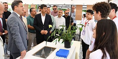 Arsuz’da TÜBİTAK 4006 Bilim Fuarı Rüzgarı esti!